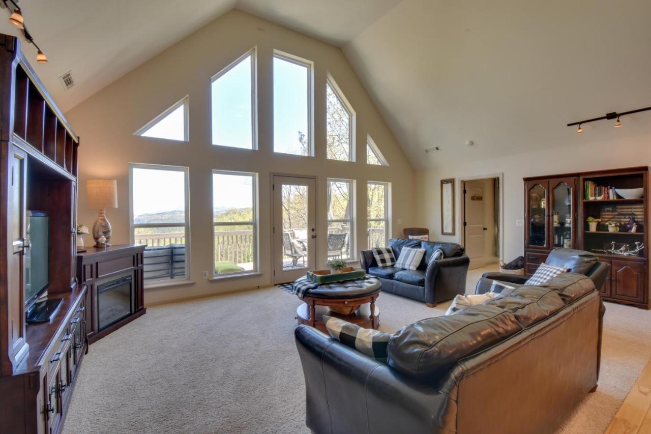 Lakemont Retreat Game Room, Hot Tub, And Mtn Views! ภายนอก รูปภาพ