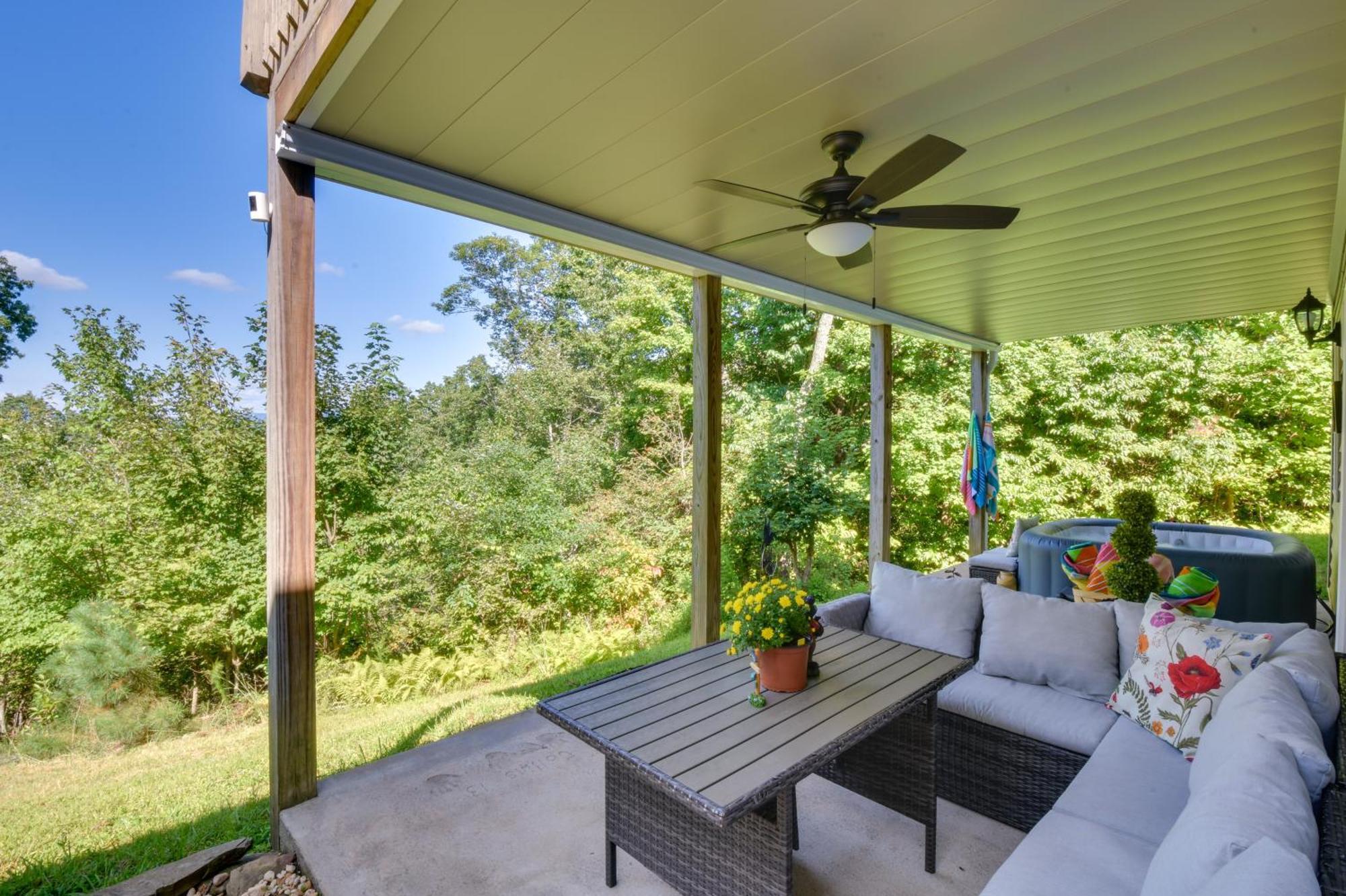 Lakemont Retreat Game Room, Hot Tub, And Mtn Views! ภายนอก รูปภาพ